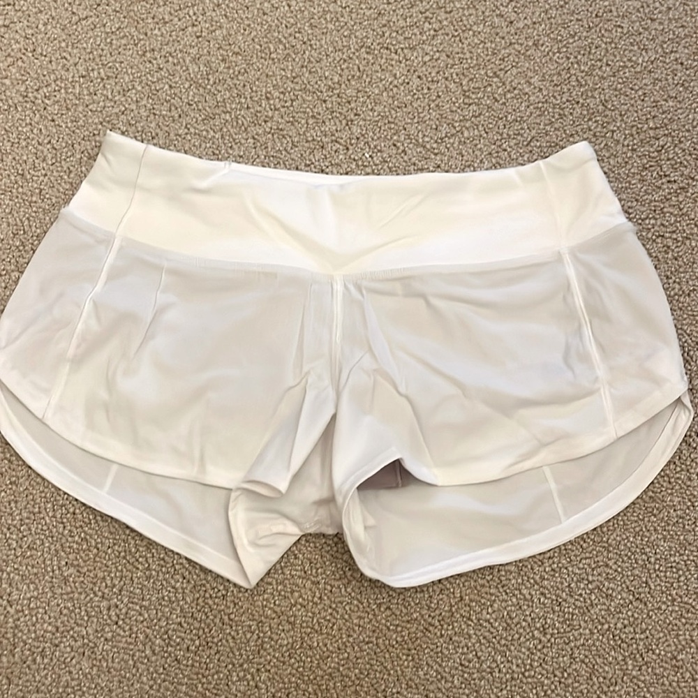 Lululemon Speed Up shorts 2.5”